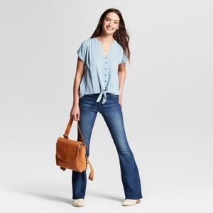 Universal Thread Tie Front Top